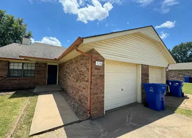 Property at 115 E Canton St, Broken Arrow, OK, 74012, 3 beds, 2 baths, [object Object]