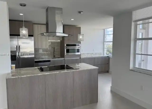 Property at 18051 Biscayne Blvd, Aventura, FL, 33160, 2 beds, 2 baths, [object Object]