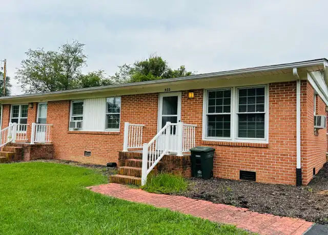 Property at 922 Country Acres Rd, Blacksburg, VA, 24060, 2 beds, 1 bath, [object Object]