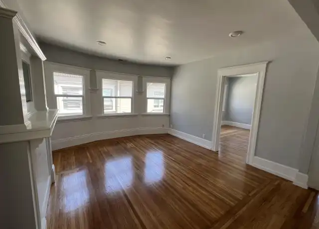 Property at 542 42nd St, Oakland, CA, 94609, 2 beds, 1 bath, [object Object]