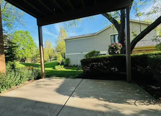 Property at 1214 Gulfstream Pkwy Unit 1, Libertyville, IL, 60048, 2 beds, 2 baths, [object Object]