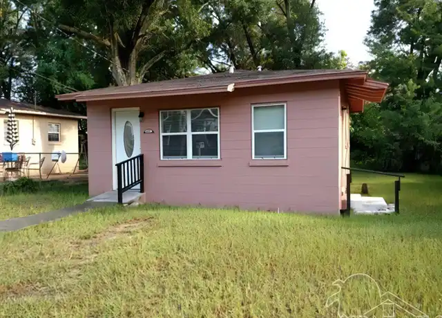 Property at 1004 W Hayes St, Pensacola, FL, 32501, 2 beds, 1 bath, [object Object]