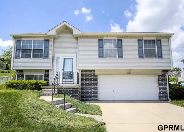 Property at 13520 Westport Cir, Bellevue, NE, 68123, 3 beds, 2 baths, [object Object]
