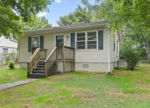 Property at 1004 S Mabel St, Springfield, TN, 37172, 2 beds, 1 bath, [object Object]