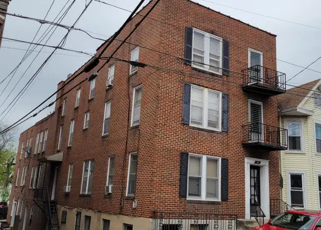 Property at 18 S Grant St Unit 8, Waynesboro, PA, 17268, 1 bed, 1 bath, [object Object]