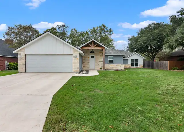 Property at 230 Club Vw W, Seguin, TX, 78155, 3 beds, 2 baths, [object Object]