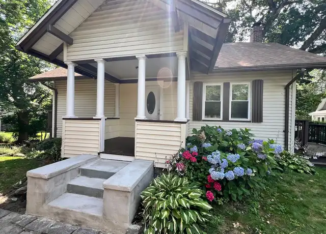 Property at 51 Alger Ave, East Greenwich, RI, 02818, 2 beds, 2 baths, [object Object]
