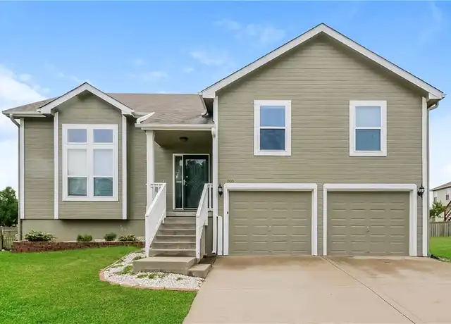 Property at 1305 Amber Ln, Kearney, MO, 64060, 3 beds, 2.5 baths, [object Object]