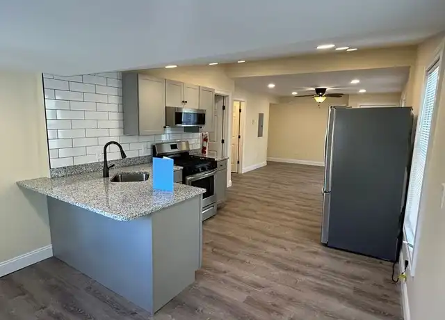 Property at 88 North St, Burlington, VT, 05401, 4 beds, 2 baths, [object Object]