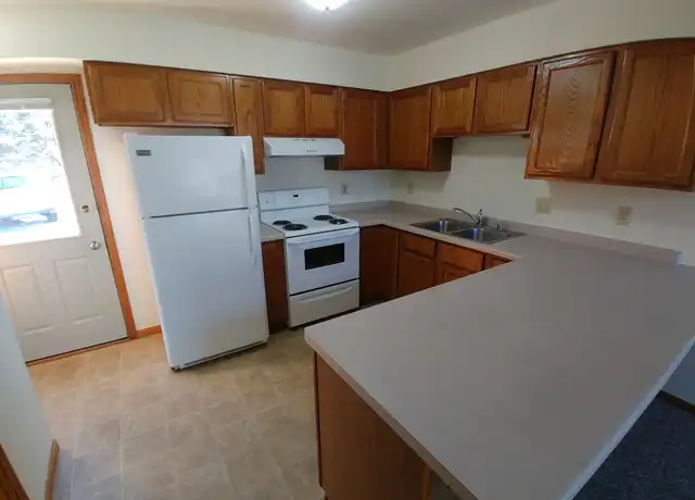 Property at 205 Redwood Ln, Watertown, WI, 53094, 1 bed, 1.5 baths, [object Object]