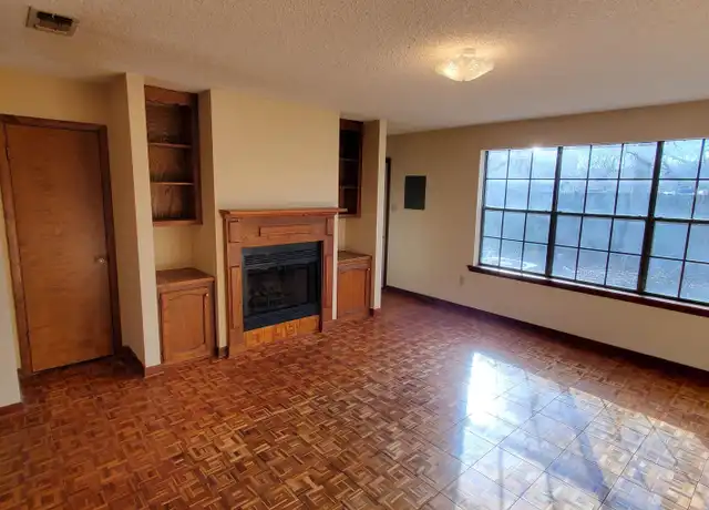 Property at 4618 Parkoaks Dr, Baton Rouge, LA, 70816, 2 beds, 1.5 baths, [object Object]