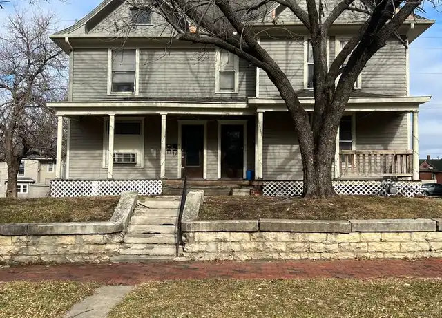 Property at 812 SW 6th Ave Unit 812 2, Topeka, KS, 66603, 1 bed, 1 bath, [object Object]