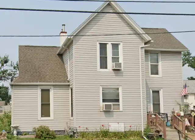 Property at 401 7th Ave SW, Cedar Rapids, IA, 52404, 1 bed, 1 bath, [object Object]