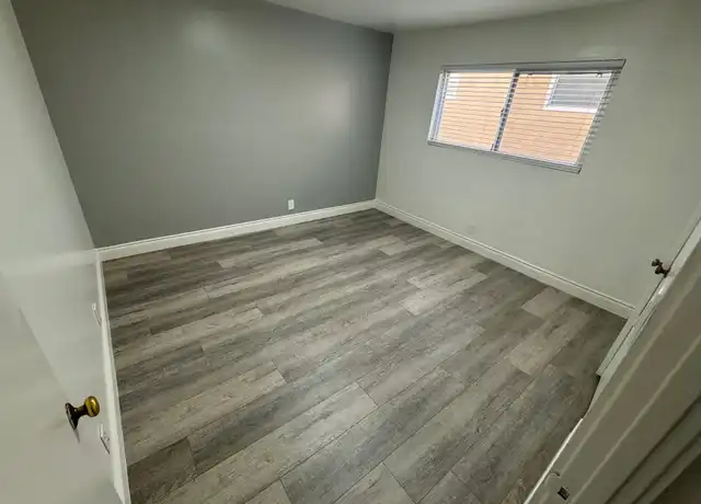 Property at 1160 E Alosta Ave Unit 23, Azusa, CA, 91702, 1 bed, 1 bath, [object Object]