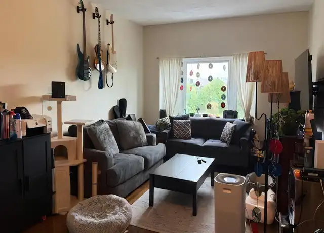 Property at 520 Beacon St, Boston, MA, 02215, 2 beds, 1 bath, [object Object]