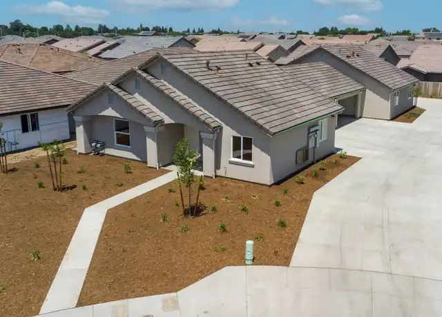 Property at 2506 Oakmont Cir, Tulare, CA, 93274, 2 beds, 2 baths, [object Object]