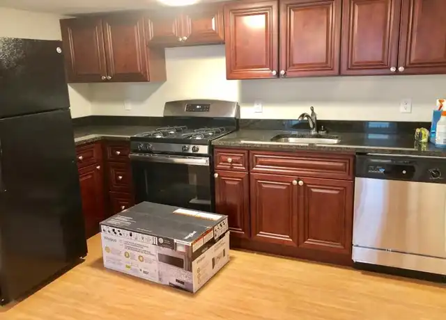 Property at 22 Fremont St, Somerville, MA, 02145, 2 beds, 1 bath, [object Object]