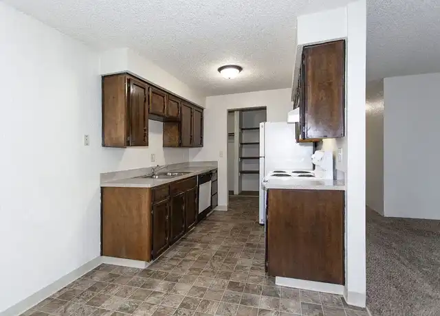 Property at Lakeside Apartments - 5100 W Clearwater Ave, Kennewick, WA, 99336, 3 beds, 2 baths, [object Object]