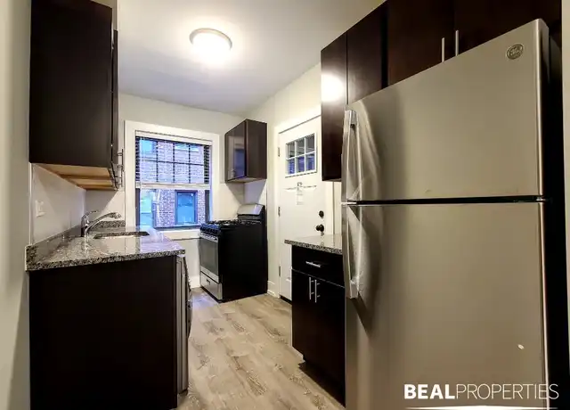 Property at 1128 Maple Ave Unit CL-B2, Evanston, IL, 60202, 2 beds, 1 bath, [object Object]