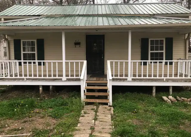 Property at 417 S Washington Ave, Brownsville, TN, 38012, 1 bed, 1 bath, [object Object]