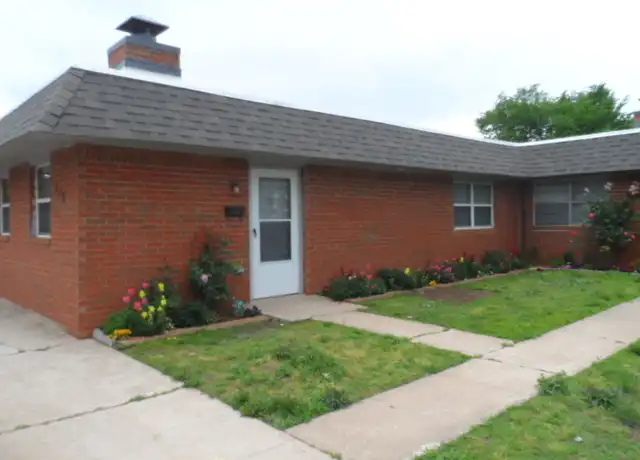 Property at 112 NE 12th St Unit 118, Moore, OK, 73160, 2 beds, 1 bath, [object Object]