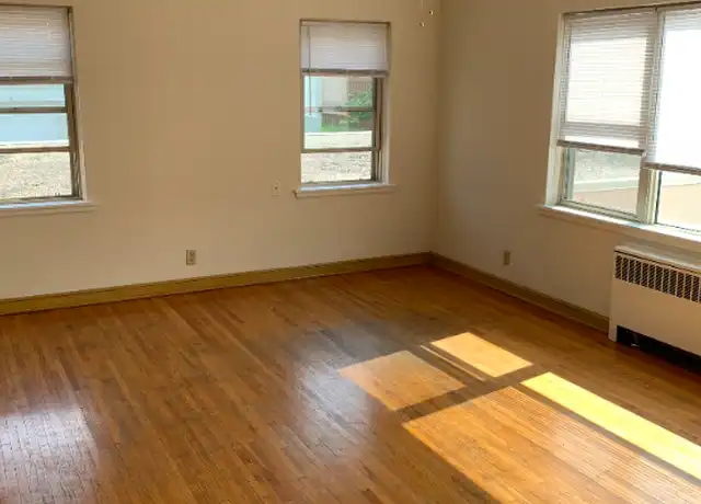 Property at 699 Snelling Ave S Unit 4, St Paul, MN, 55116, 1 bed, 1 bath, [object Object]