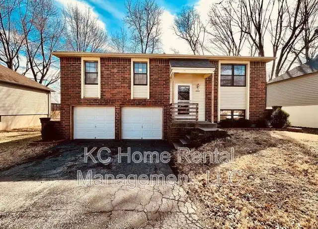 Property at 2600 NW Castle Dr, Blue Springs, MO, 64015, 3 beds, 2 baths, [object Object]