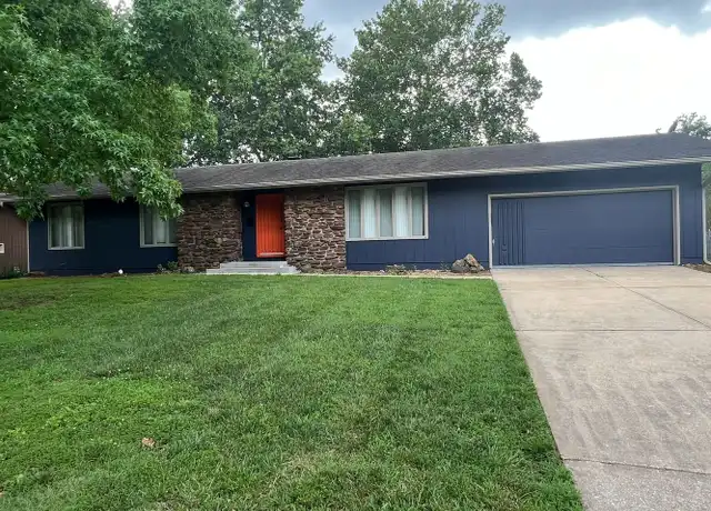 Property at 2328 E Cambridge St, Springfield, MO, 65804, 3 beds, 2 baths, [object Object]