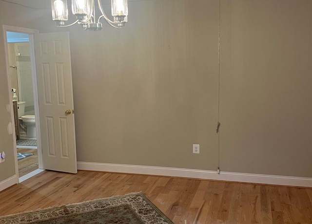Photo of 800 Kentland Dr, Great Falls, VA 22066