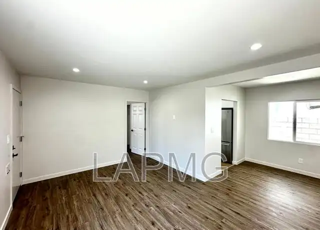 Property at 2304 N Frederic St, Burbank, CA, 91504, 1 bed, 1 bath, [object Object]