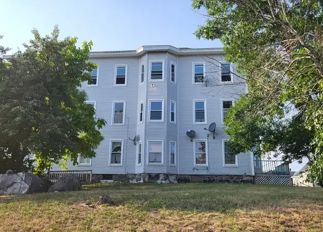 Property at 205 School St Unit 3, Lowell, MA, 01854, 4 beds, 1 bath, [object Object]