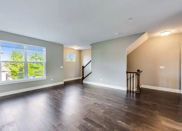Property at 25 Clay Ave Unit F, Highwood, IL, 60040, 3 beds, 2.5 baths, [object Object]