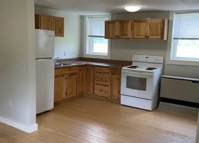 Property at 993 Vermont 15 Unit 5, Johnson, VT, 05656, 2 beds, 1 bath, [object Object]