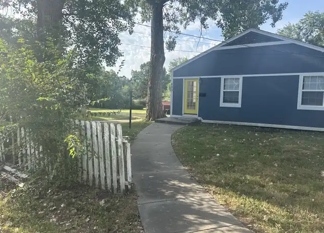 Property at 803 E Wall St, Harrisonville, MO, 64701, 3 beds, 2 baths, [object Object]