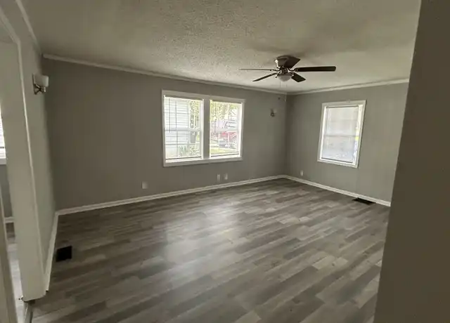 Property at 803 E Wall St, Harrisonville, MO, 64701, 3 beds, 2 baths, [object Object]