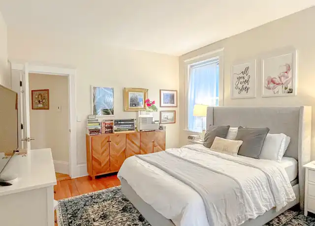 Property at 58 Marshal St Unit 6, Brookline, MA, 02446, 2 beds, 1 bath, [object Object]