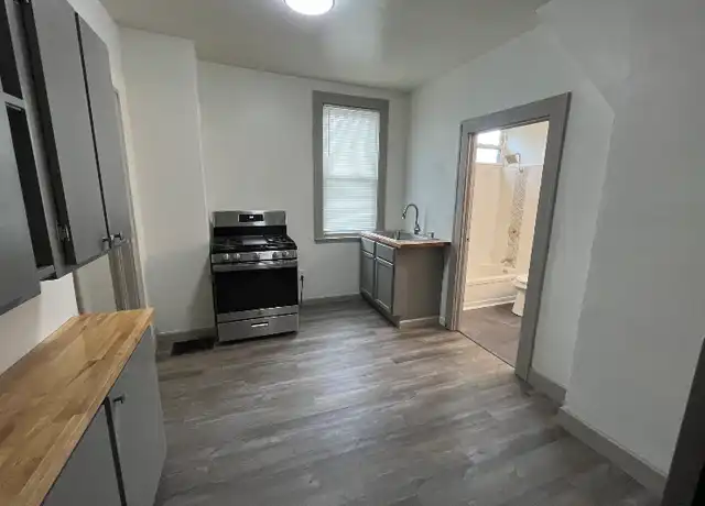 Property at 1342 W 69th St Unit 3, Cleveland, OH, 44102, 1 bed, 1 bath, [object Object]