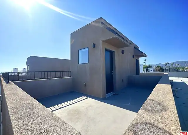 Property at 552 N Hobart Blvd Unit 316, Los Angeles, CA, 90004, 1 bed, 1.5 baths, [object Object]