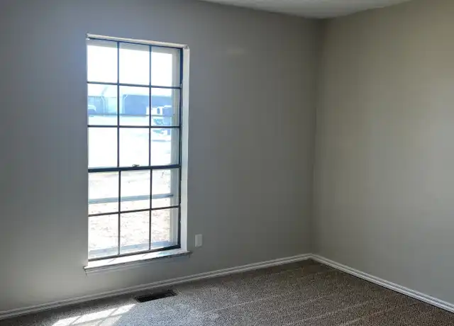 Property at 9513 S Ross Ave, Oklahoma City, OK, 73159, 3 beds, 2 baths, [object Object]