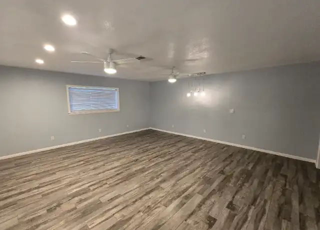 Property at 3420 W Campo Bello Dr, Phoenix, AZ, 85053, 1 bed, 1 bath, [object Object]
