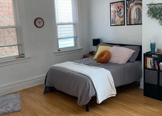 Property at 2126 E Carson St Unit 2, Pittsburgh, PA, 15203, 2 beds, 1 bath, [object Object]