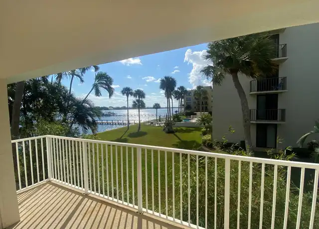 Property at 1100 S Lake Dr Unit 18, Lantana, FL, 33462, 2 beds, 1 bath, [object Object]