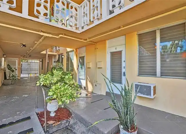 Property at 441 Collins Ave #6, Miami Beach, FL, 33139, 1 bed, 1 bath, [object Object]