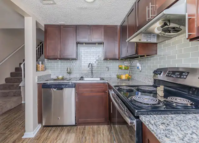 Property at The Arts at West Napoleon - 2408 Houma Blvd, Metairie, LA, 70001, 1-2 bed, 1-1.5 bath, [object Object]