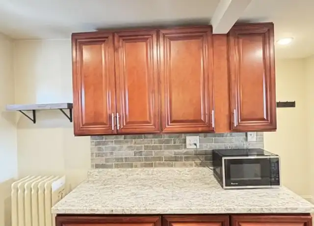 Property at 227 E Clay St Unit 4, Lancaster, PA, 17602, 1 bed, 1 bath, [object Object]