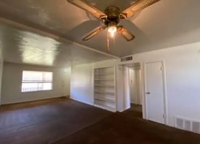 Property at 2928 W Louisiana Ave Unit 221, Midland, TX, 79701, 2 beds, 1.5 baths, [object Object]