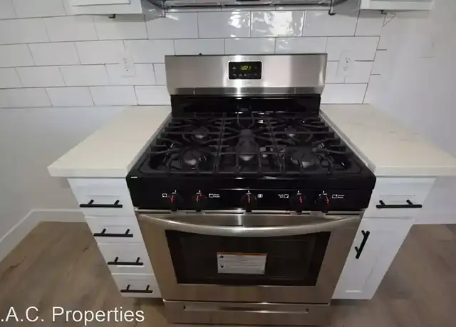 Property at 7550 Jordan Ave, Canoga Park, CA, 91303, 2 beds, 2 baths, [object Object]