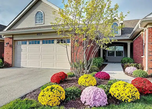 Property at Ashwood Place - 4000 Pond Willow Rd, Naperville, IL, 60564, 2 beds, 2 baths, [object Object]