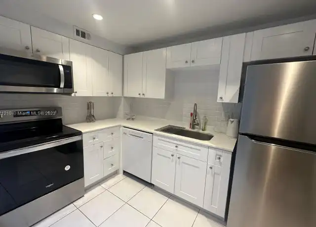 Property at 401 Golden Isles Dr #603, Hallandale Beach, FL, 33009, 2 beds, 2 baths, [object Object]