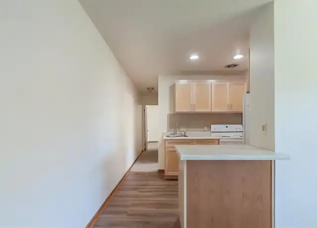 Property at 1711 Camus Ln Unit 7, Madison, WI, 53705, 2 beds, 1 bath, [object Object]